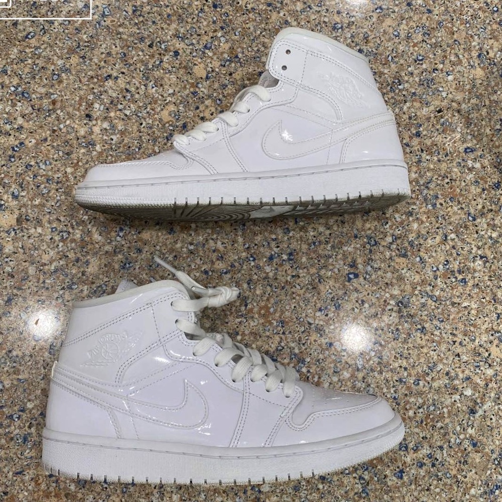 women’s jordan 1 mid - patent triple white